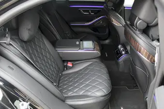 Mercedes-Benz S400 