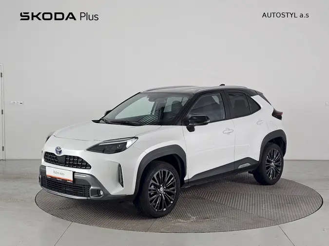 YARIS CROSS