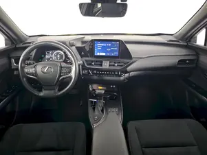 Lexus UX 250h 