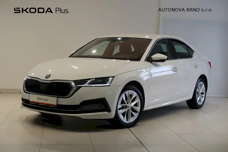 Octavia Style Plus
