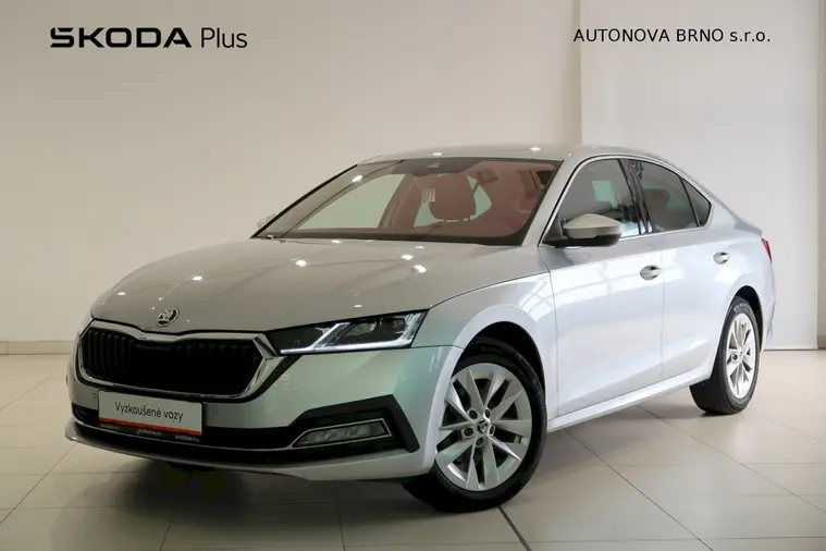 Octavia Style Plus