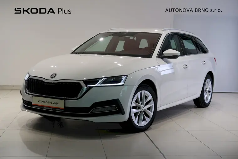 Octavia Style Plus