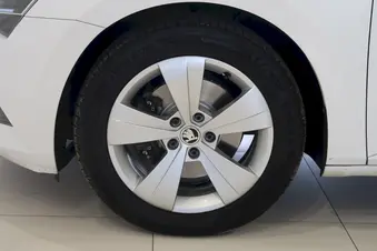 Škoda Superb Ambition