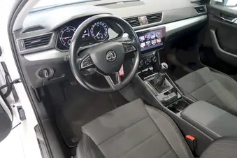 Škoda Superb Ambition