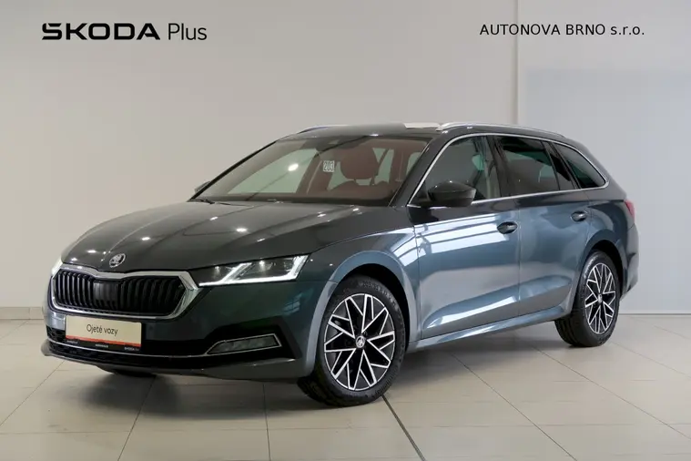 Octavia Style Plus