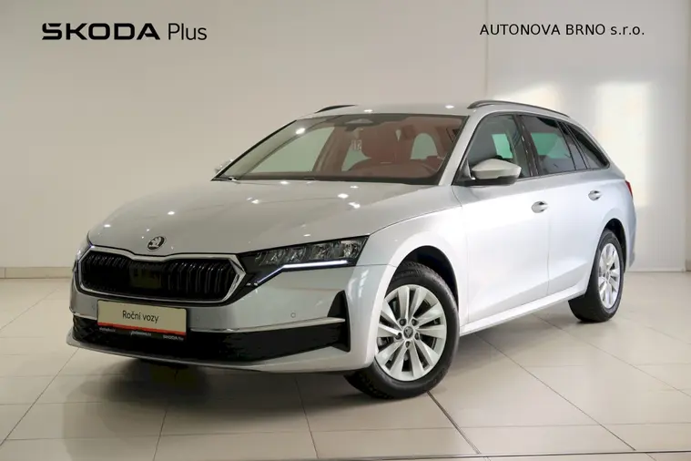 Octavia 130 let