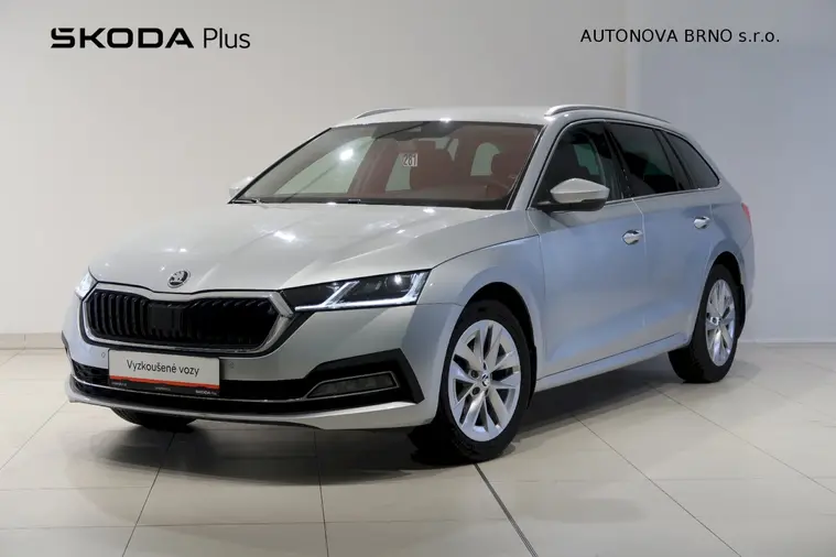 Octavia Style Plus
