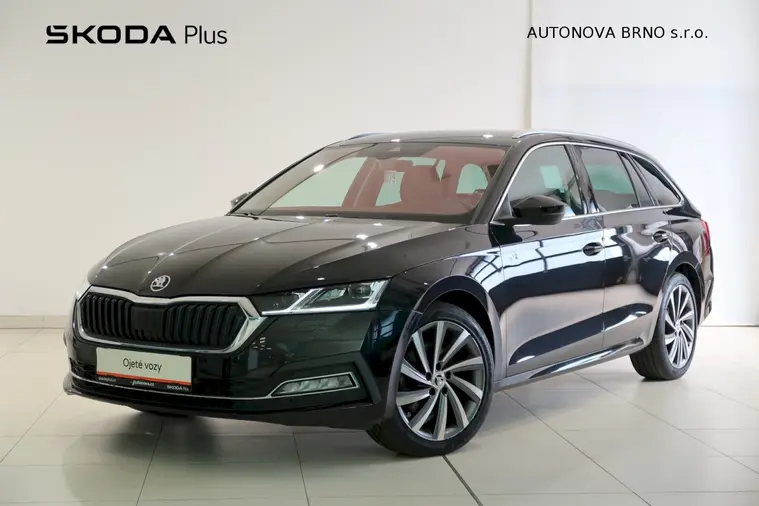 Octavia Style Plus