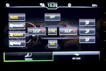 Škoda Karoq Selection