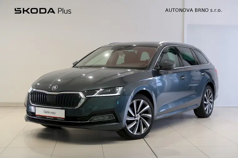 Octavia Style Plus