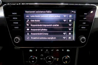 Škoda Superb L&K