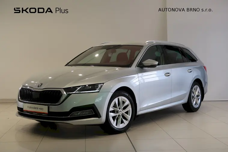 Octavia Style Plus