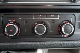 Volkswagen Transporter - skříňový vůz