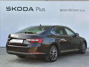 Škoda Superb L&K
