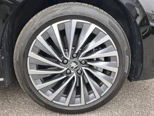Škoda Superb L&K