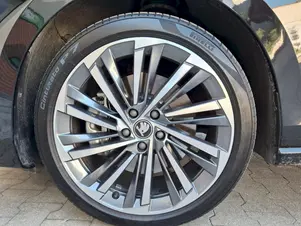 Škoda Superb L&K