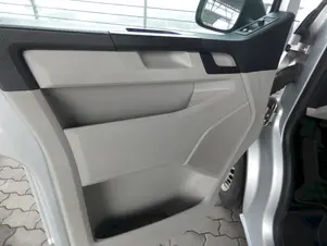 Volkswagen Transporter - skříňový vůz  