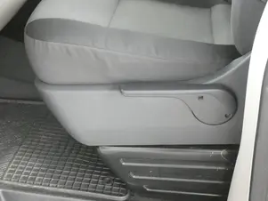 Volkswagen Transporter - skříňový vůz  