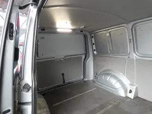Volkswagen Transporter - skříňový vůz  