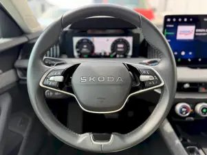 Škoda Superb Selection