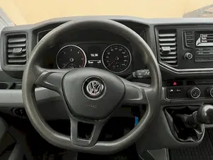 Volkswagen Crafter - skříňový vůz  