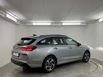 i30