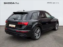 Q7