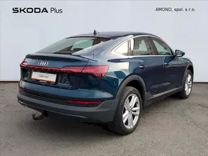 Audi E-tron 