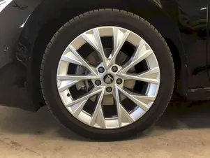 Škoda Superb L&K
