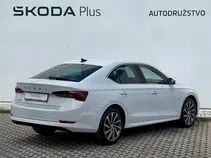 Octavia Style Plus