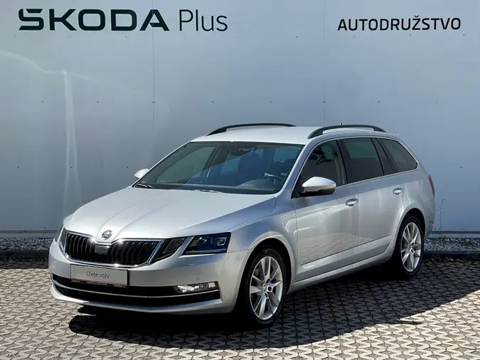Octavia Style Plus