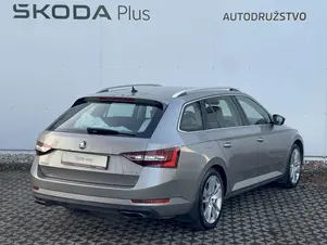 Škoda Superb Style