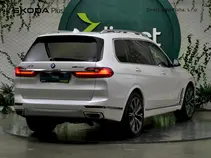 X7