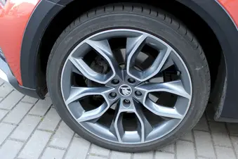 Škoda Superb Scout