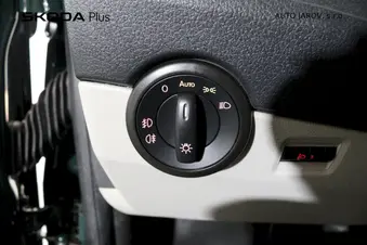 Volkswagen Transporter - skříňový vůz  