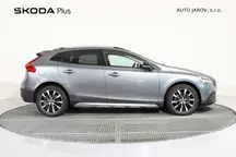 V40 