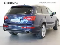 Q7 