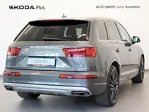 Q7