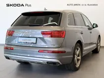 Q7 