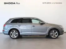 Q7