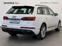 Q7
