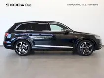 Q7 