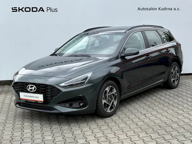 i30 