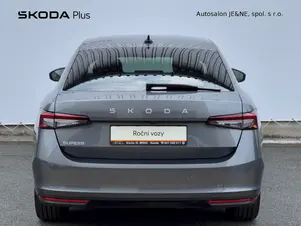 Škoda Superb Selection