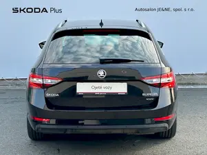 Škoda Superb L&K