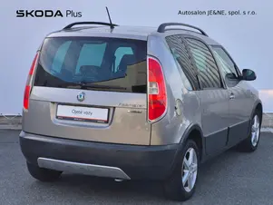 Škoda Roomster Scout