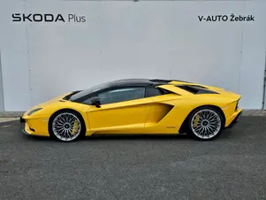 Lamborghini Aventador 