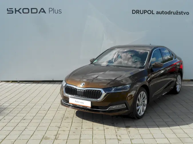 Octavia Style Plus