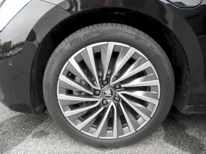 Škoda Superb L&K