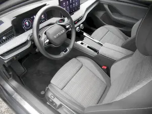 Škoda Superb Selection